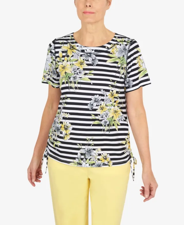 Women's Summer in The City Flower Bouquet Striped T-shirt