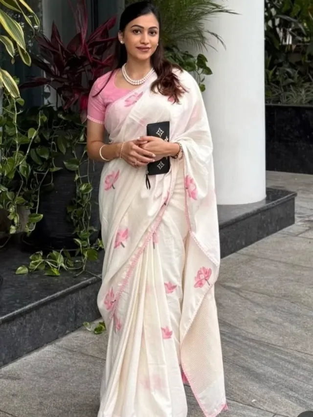 HERE&NOW Women linen Cotton Saree